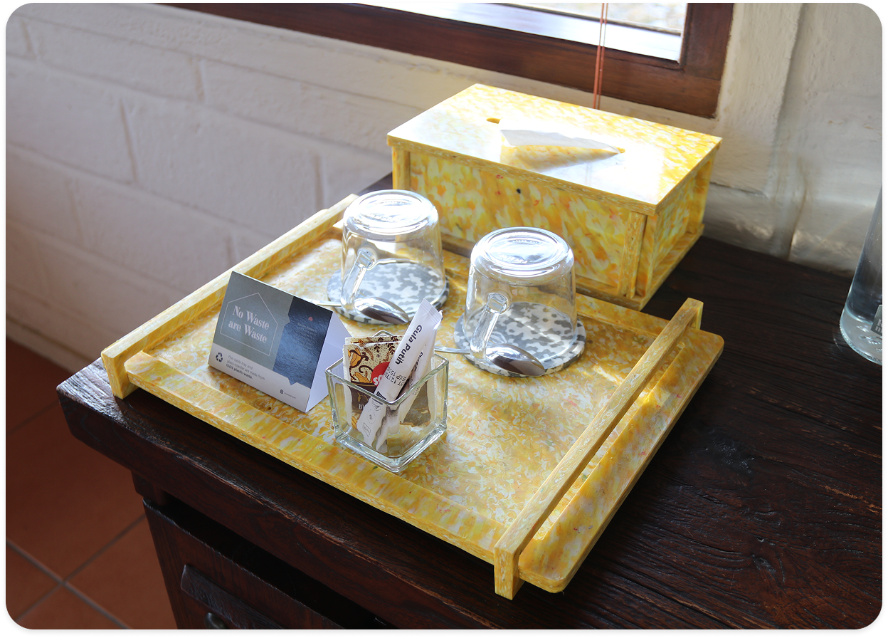 Yellow Tray